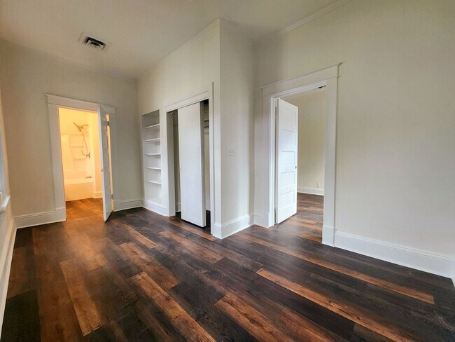 Building Photo - Gorgeous Gem on Corner Lot in Ghent!