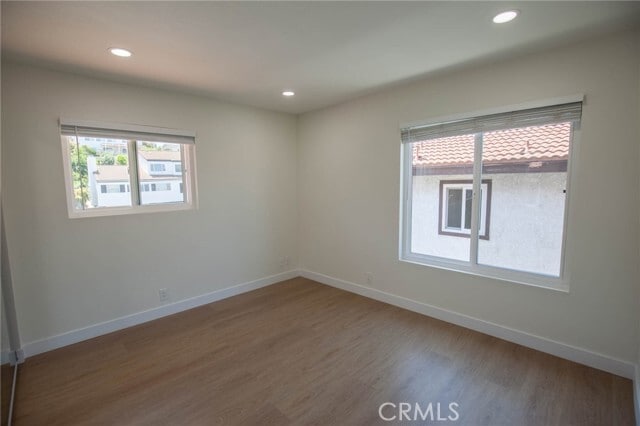 Building Photo - 2933 Oakwood Ln