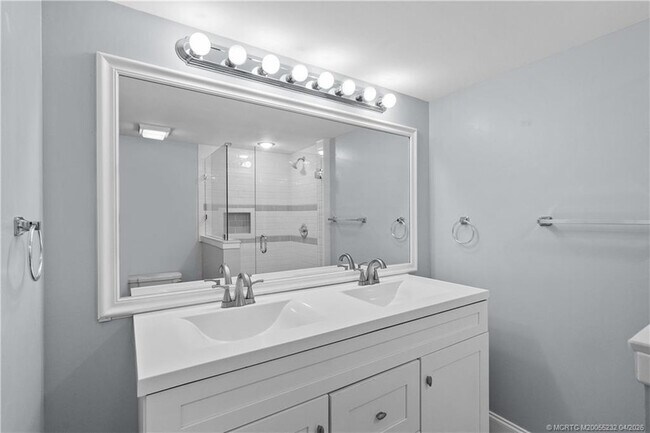 Building Photo - 3579 SW Sunset Trace Cir