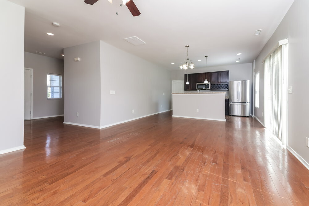 Building Photo - 547 Kerriann Ln