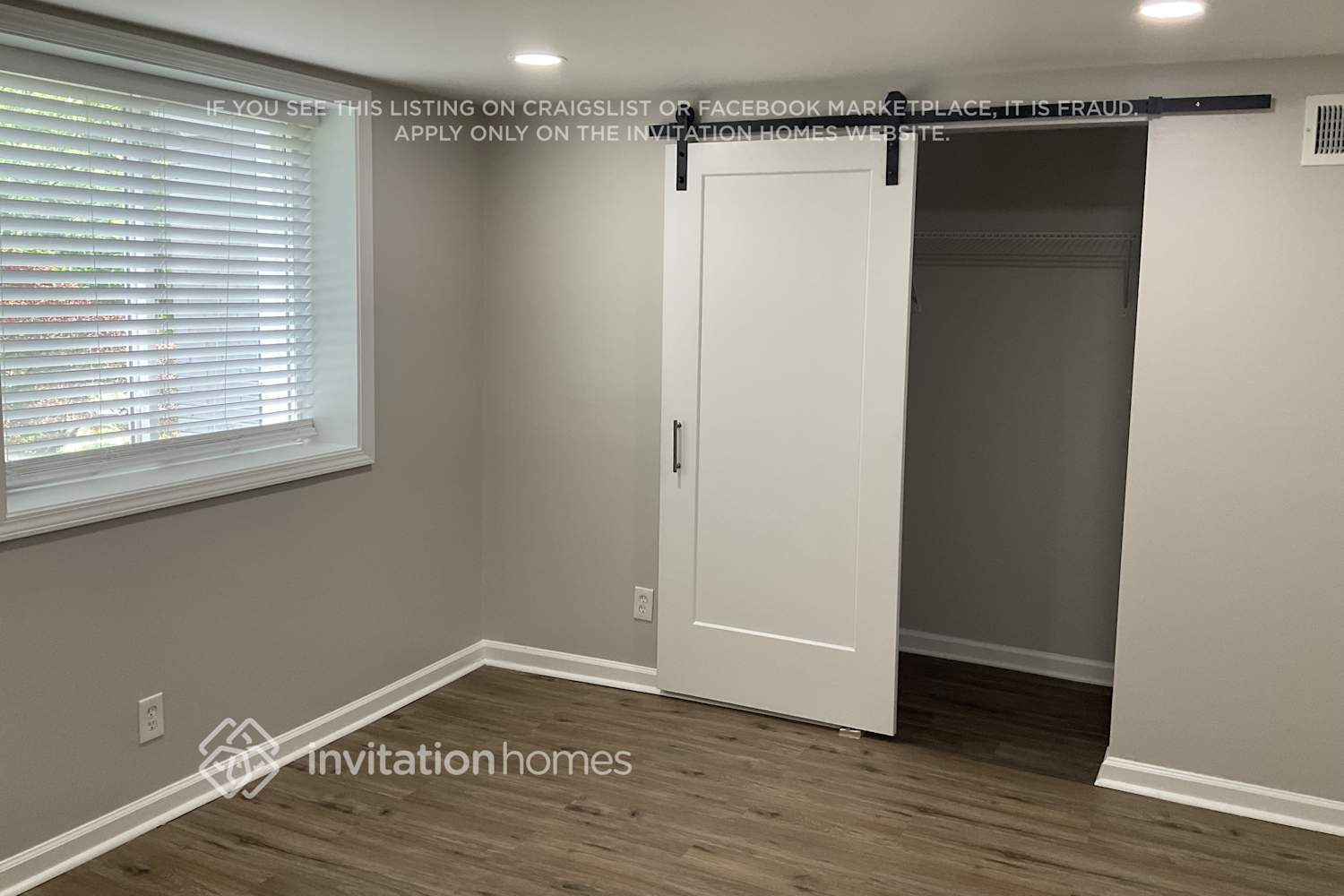 Building Photo - 4856 Torbay Dr