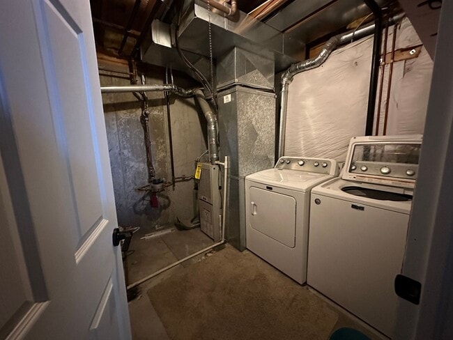 Building Photo - Beautiful 3 Bed 2.5 Bath Townhouse in NW F...