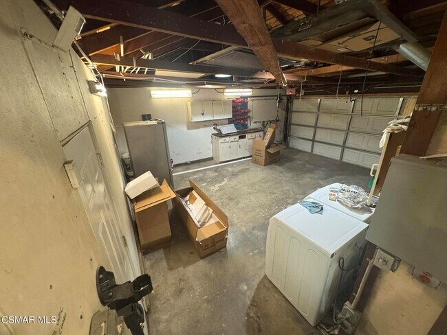 Building Photo - 22359 Lanark St