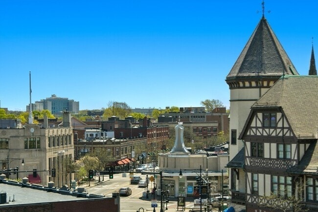 Building Photo - 14 Green St