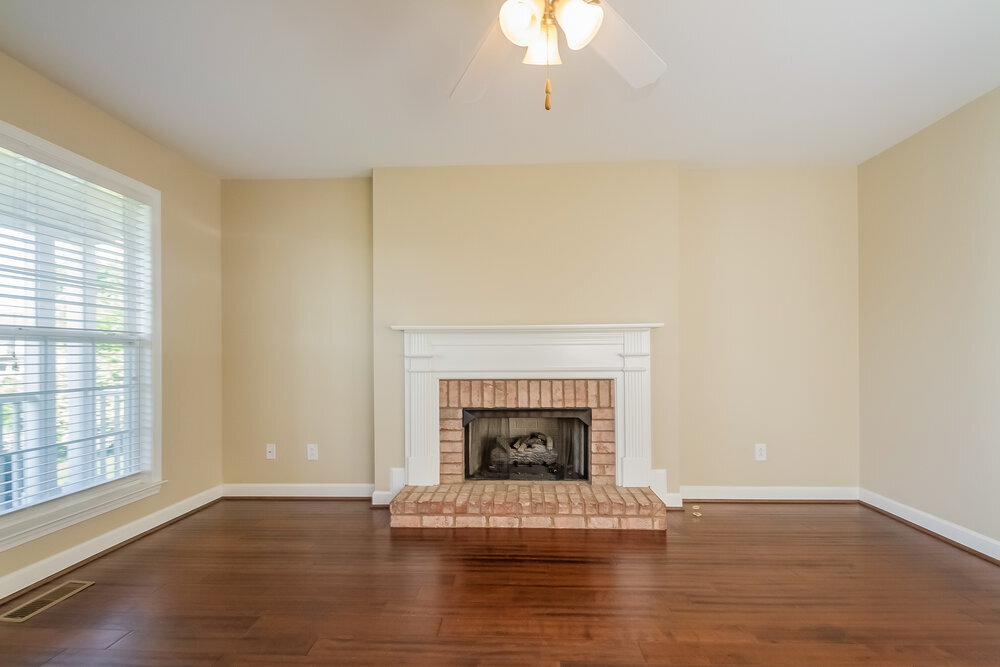 Building Photo - 1014 Persimmon Dr