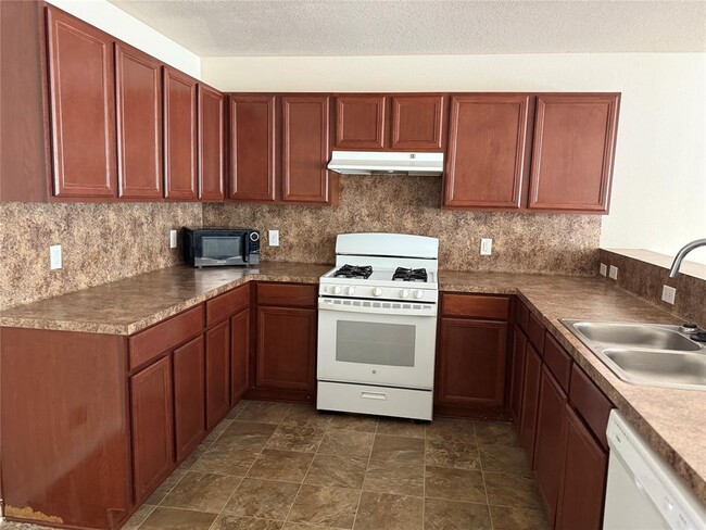 Building Photo - 18103 Dardanelles Ct