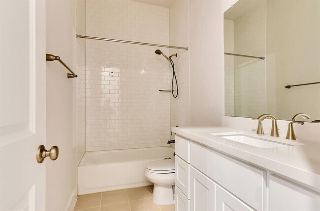 Building Photo - 279 Rivus Overlook Dr