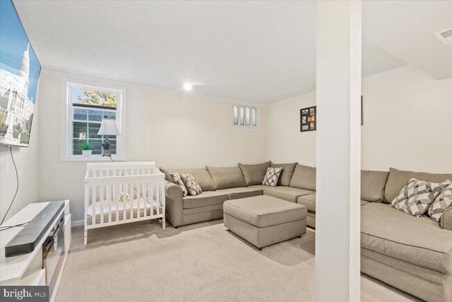 Building Photo - 7 Rawlston Ct