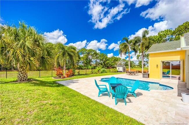 Building Photo - 5936 NW Brenda Cir