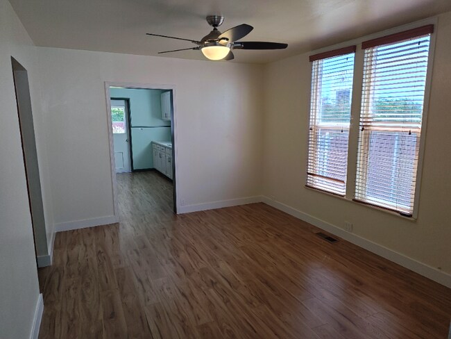 Building Photo - 1407 J St