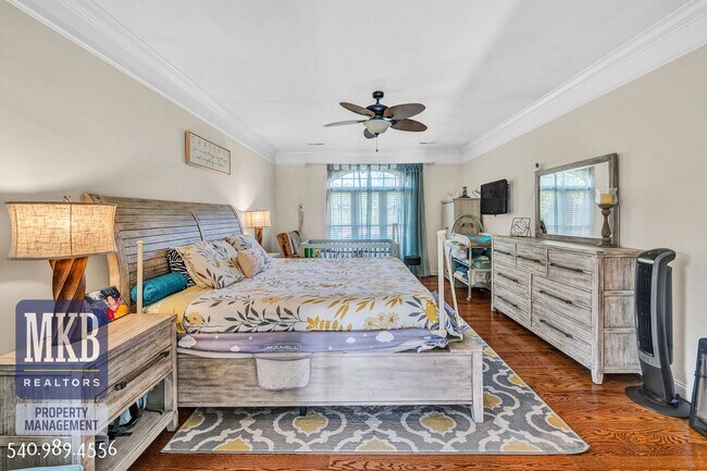 Building Photo - 7621 Nandina Dr