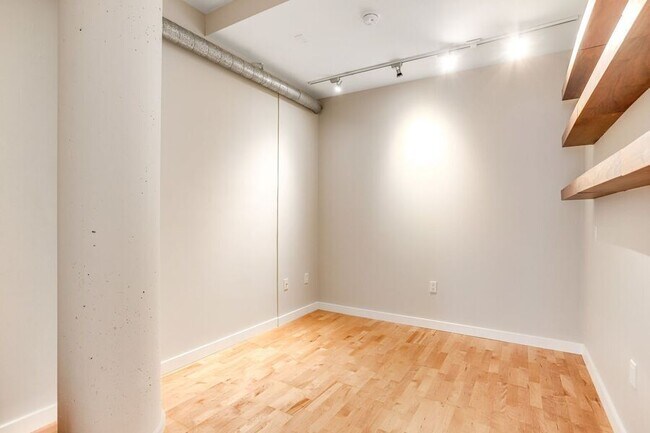 Building Photo - 1125 11th St NW