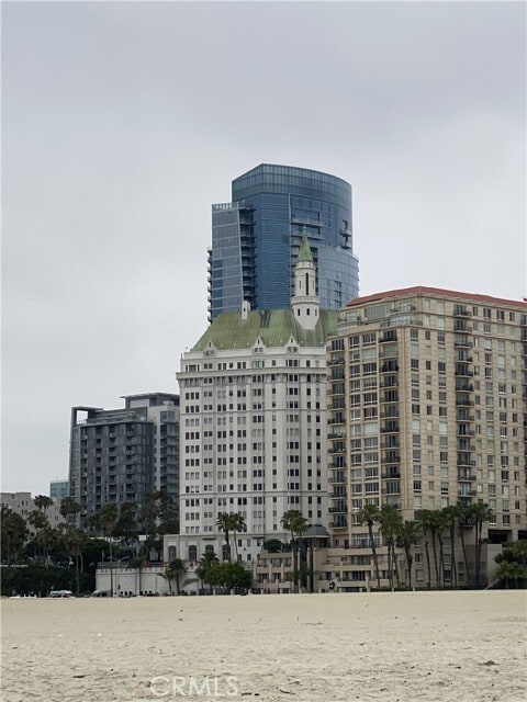 Building Photo - 800 E Ocean Blvd