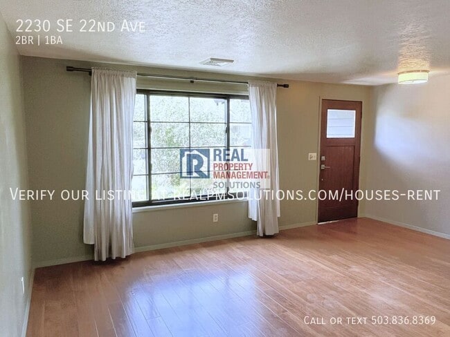 Building Photo - 2230 SE 22nd Ave