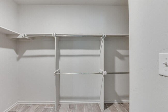 Building Photo - 13321 Beaumont Dr