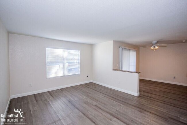 Building Photo - Beautiful & Inviting 3Bdm 2Ba Condo at Tuscan Villas