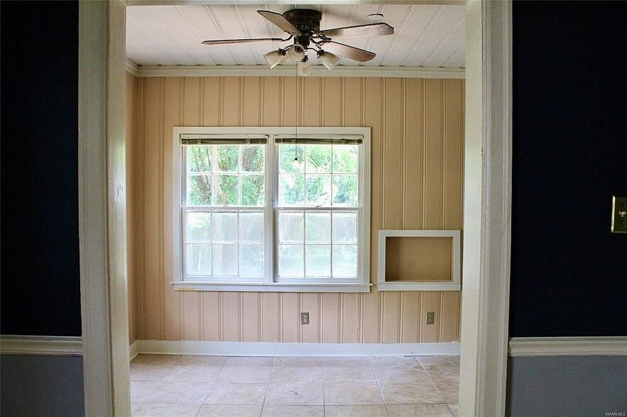 Sun room - 2069 Gorgas St