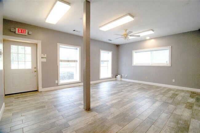 Building Photo - 10430 FM 1097