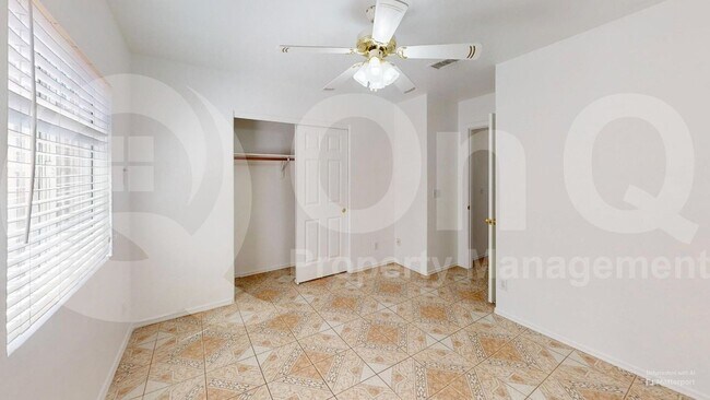Building Photo - 2152 W Burlwood Way
