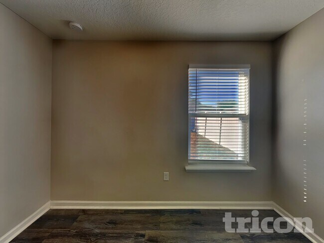 Building Photo - 3266 Hidden Meadows Ct