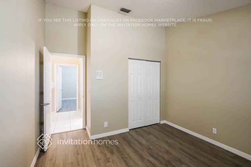 Building Photo - 7570 NW 47th Ave