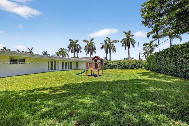 Building Photo - 7200 SW 137th St