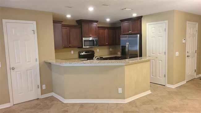 Building Photo - 2914 Royal Tuscan Ln