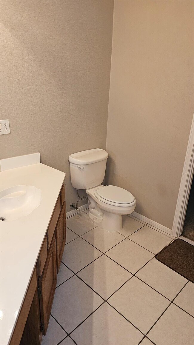 Building Photo - Duncaster Drive, Missouri City, TX 77459 - 3 BR 2.5 BA single-family home
