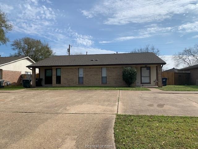 Primary Photo - 718 San Saba Dr