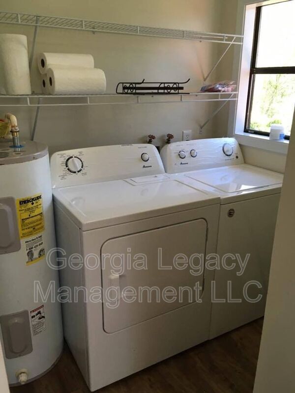 Building Photo - 3720 Lathem Creek Dr