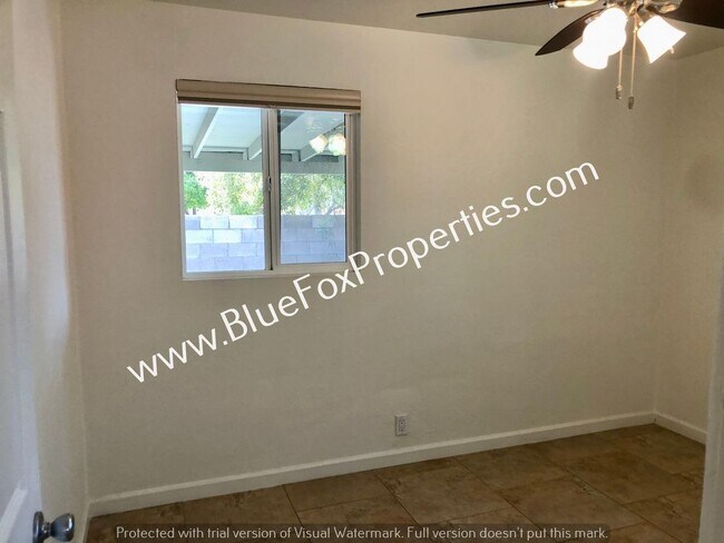 Building Photo - 1437 E Manlove St