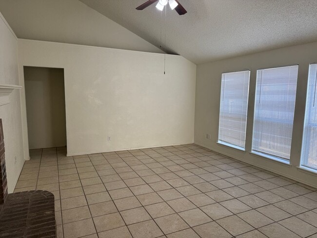 Building Photo - Cute Single Story 3 Bedroom in Keller ISD