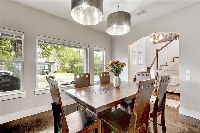 Building Photo - 1905 Frazier Ave