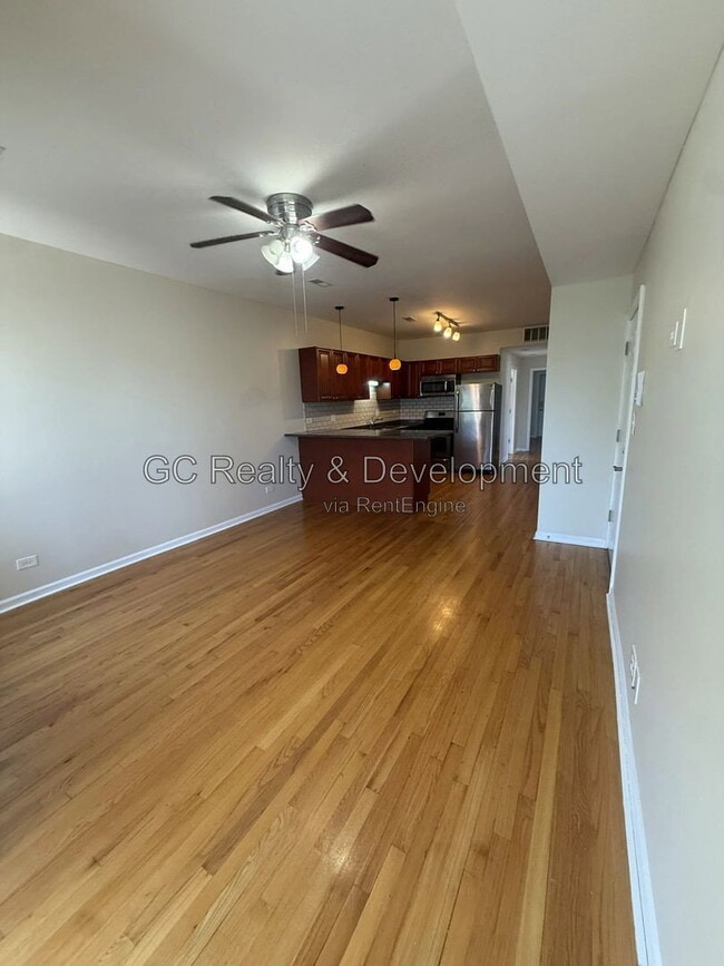 Building Photo - 4842 N Albany Ave