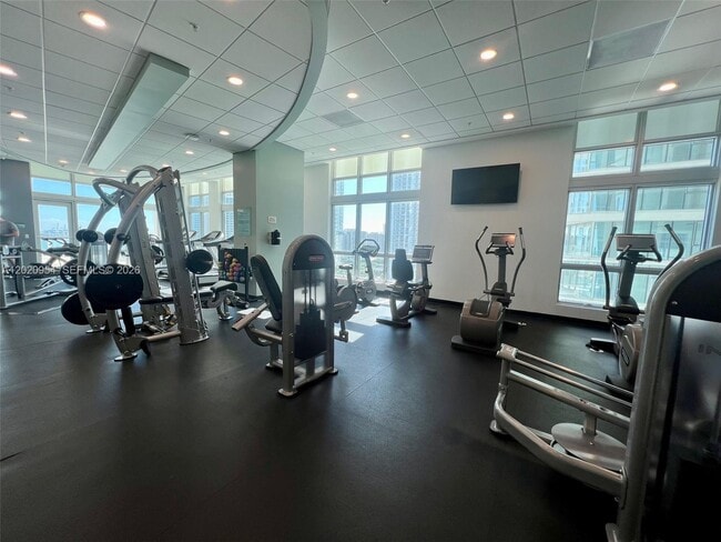 Building Photo - 300 S Biscayne Blvd