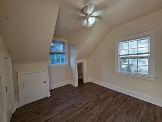 Building Photo - Westhaven