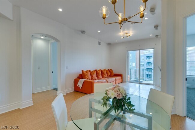 Building Photo - 50 E Serene Ave