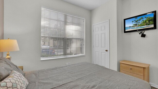 Building Photo - 7679 Sir Kaufmann Ct
