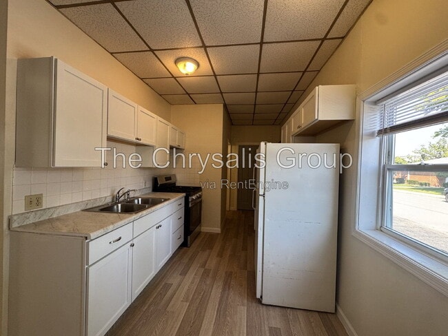 Building Photo - 1725 Crosat St