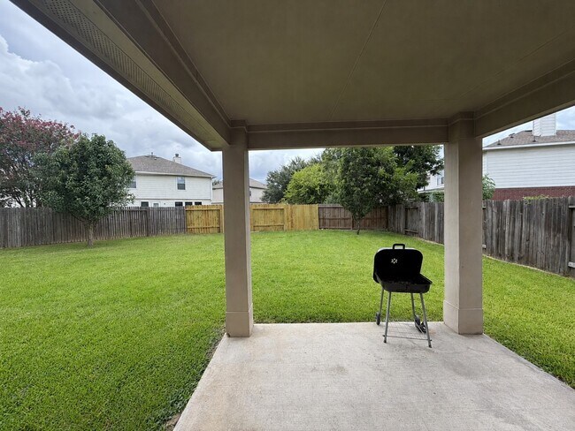 Building Photo - 13447 Blue Swallow Dr