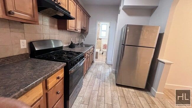 Primary Photo - MILLER AVENUE