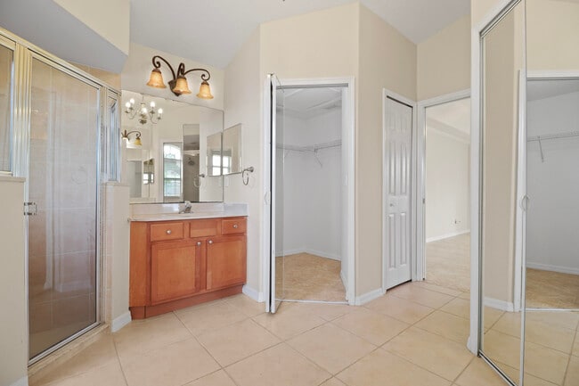 Building Photo - 5651 NW North Crisona Cir