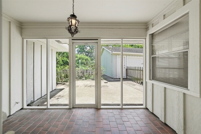 Building Photo - 4406 Rosebay Dr