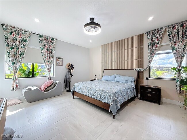 Building Photo - 5277 Lamone Ln