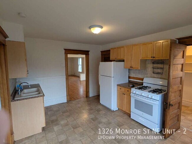 Building Photo - 1326 Monroe St NE