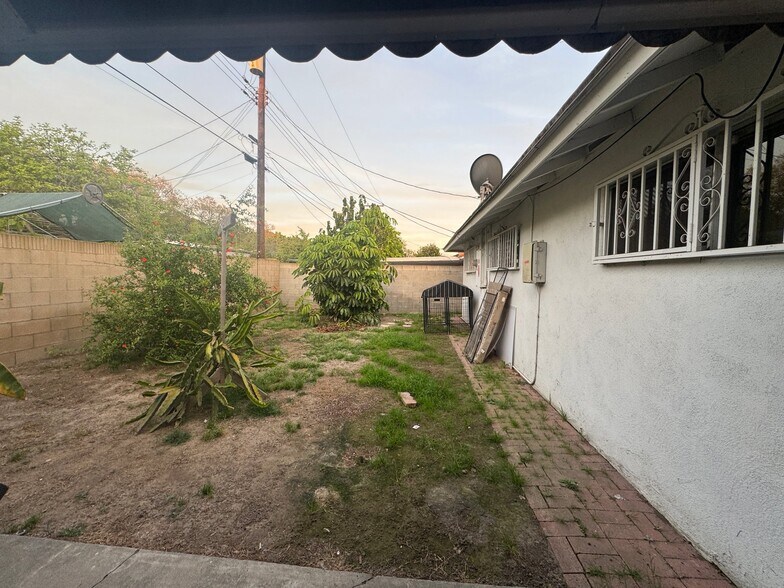 Building Photo - 30 Undisclosed Address