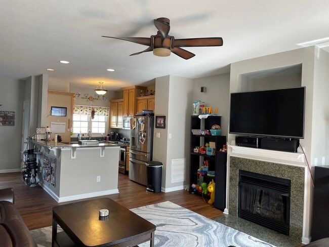 Building Photo - LYNNHAVEN SHORES