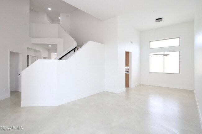Building Photo - 15019 N 100th Way
