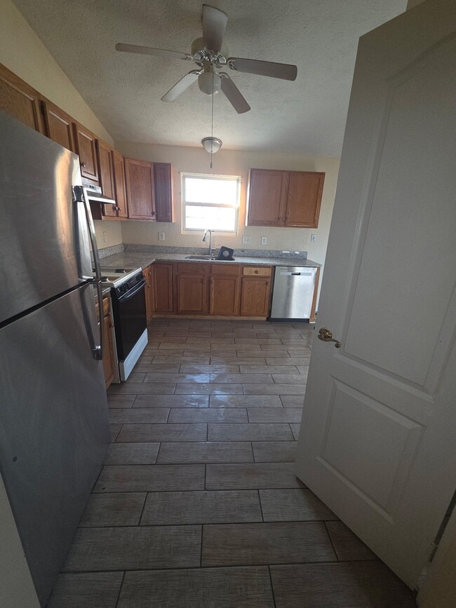 Building Photo - 5425 Sheriff Rd