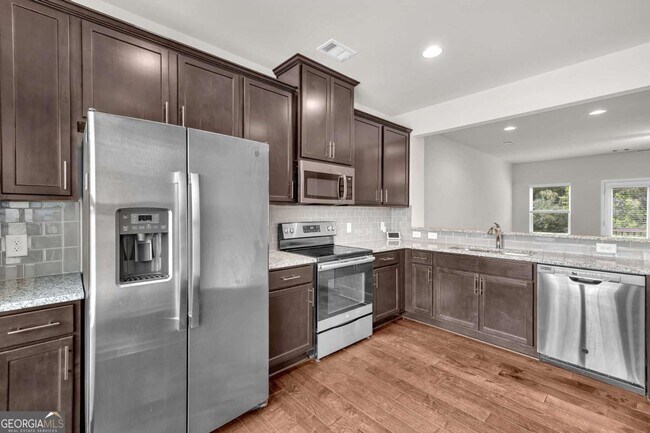 Building Photo - 893 Society Cir